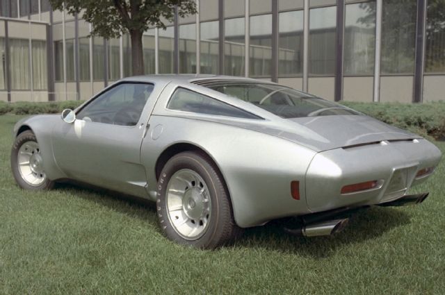 1973-corvette-xp-895-prototype-rear-side-view