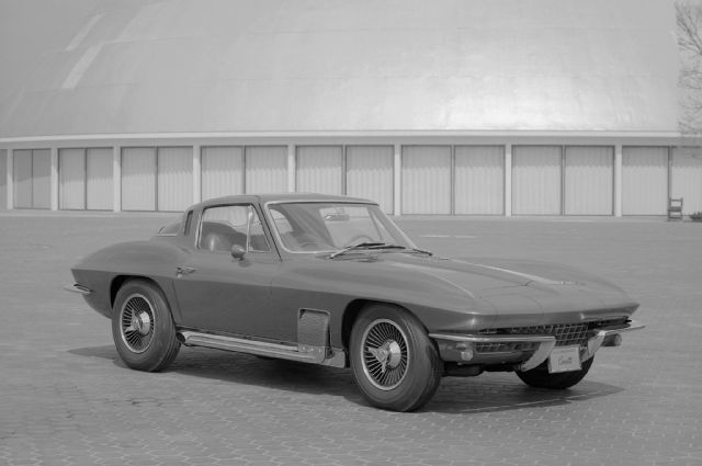 1964-worlds-fair-corvette